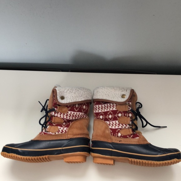 Khombu Maya Waterproof Snow Boot - Picture 10 of 16